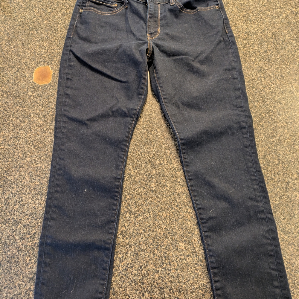 Levi's Premium Women's Dark Blue 711 Skinny Jeans